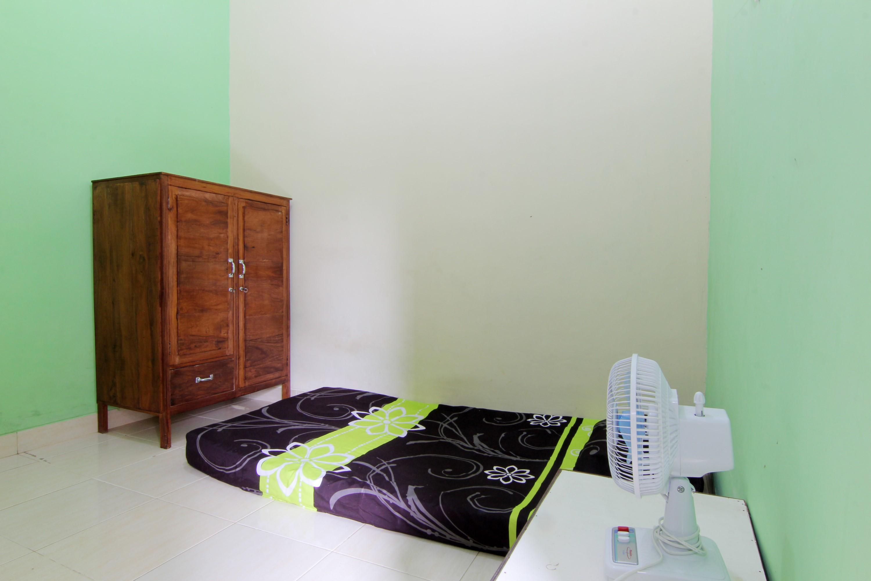 กรียา อาร์ดาฟา Hostel Kejayan ภายนอก รูปภาพ