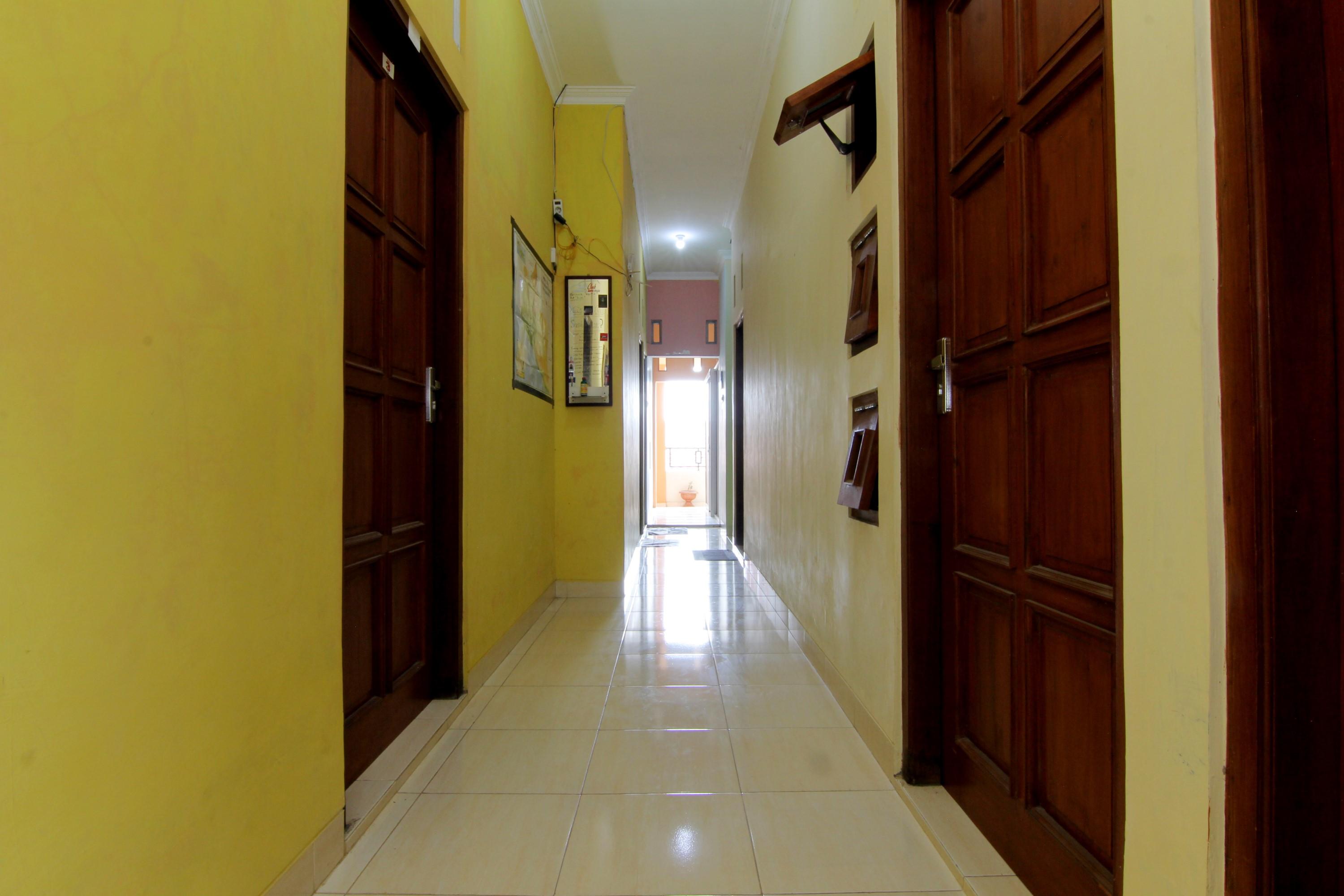 กรียา อาร์ดาฟา Hostel Kejayan ภายนอก รูปภาพ